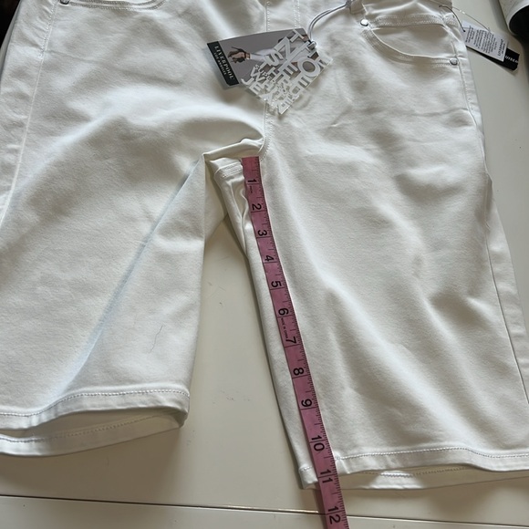 Liverpool The Gia Cruiser Pull On No See Through White Jean Shorts Size 12 - Picture 9 of 10